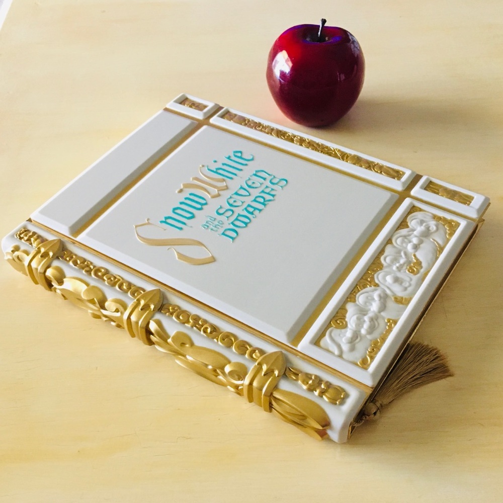 ✨ New Disney Parks Snow White and the Seven Dwarfs Storybook Journal ✨